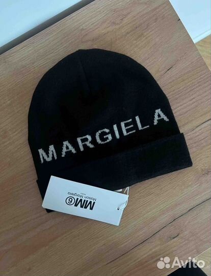 Шапка MM6 Maison Margiela Paris