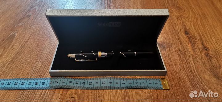 Ручка в футляре