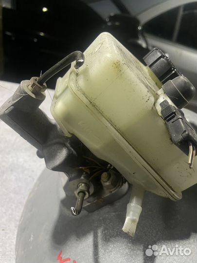 Ваккумный усилитель, главный тормозной w202