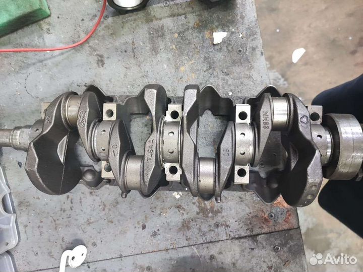 Коленвал с поршнями+ вкладыши Ford Focus 2 1.6