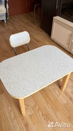 Детский столик и стульчик деревянный