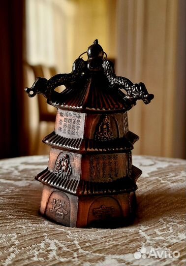 Китайский винтажный колокольчик в виде пагоды