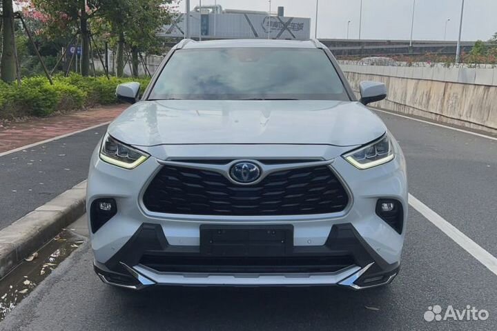 Toyota Highlander 2.5 CVT, 2021, 21 000 км