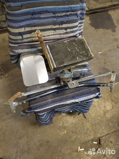 Трапеция стеклоочистителя А80