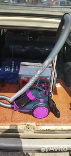 Пылесос Starwind scv2030