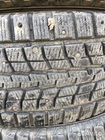 Dunlop SP Winter Ice 07 285/60 R18