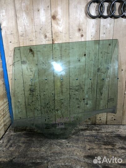 Стекло задней левой двери Renault Megane 2