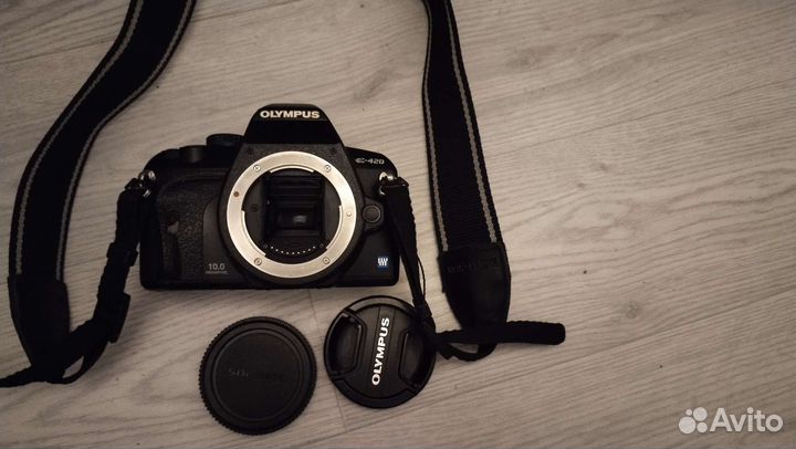 Зеркальный фотоаппарат olympus E420