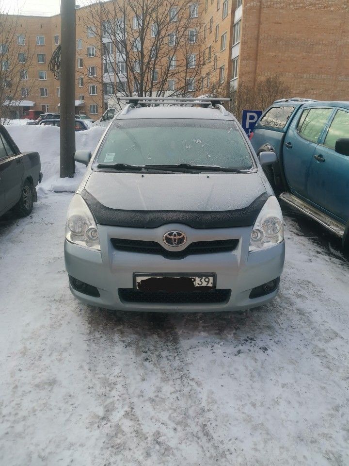 Toyota Corolla Verso: фото из отзыва