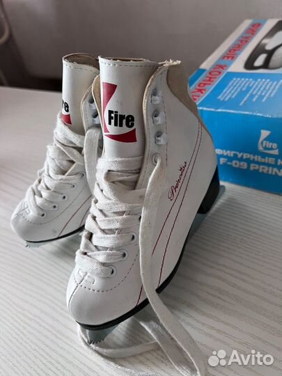 Коньки фигурные 30 р-р