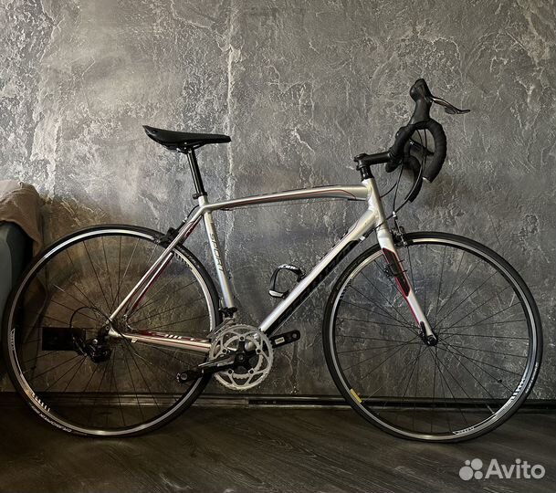 Шоссейный велосипед Specialized Allez