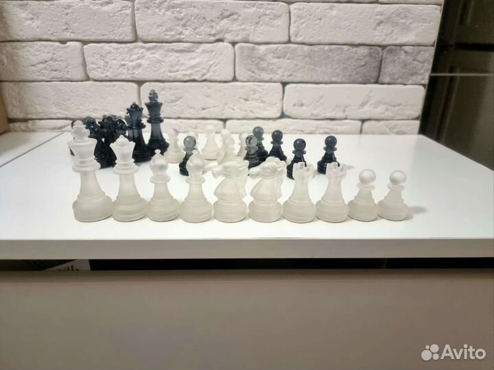 Шахматы ручной работы из смолы