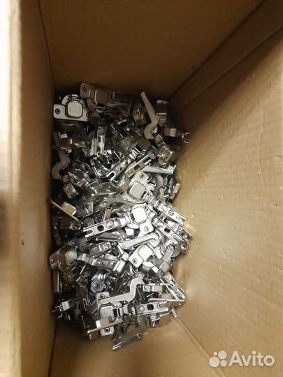 Петли мебельные Blum Modul