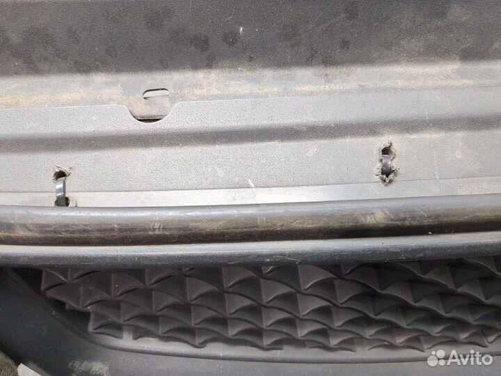 Решетка радиатора Ford Focus 2, 2005