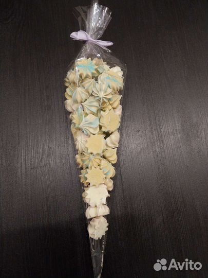 Сладкий подарок(безе)