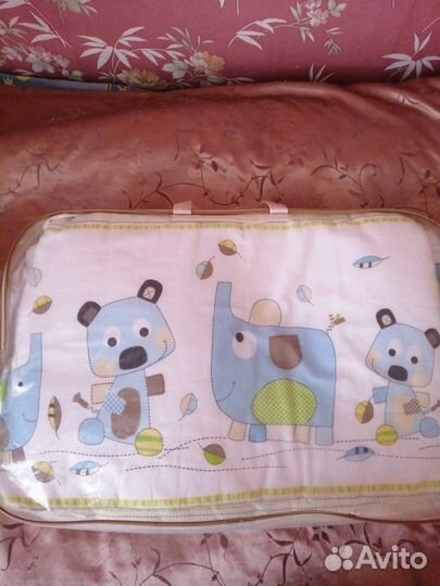 Бортик в кроватку