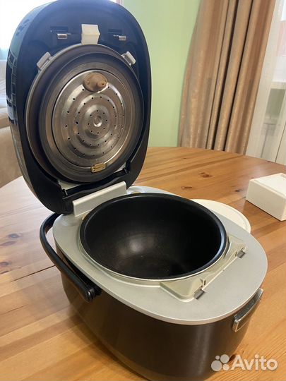 Мультиварка индукционная bork U600