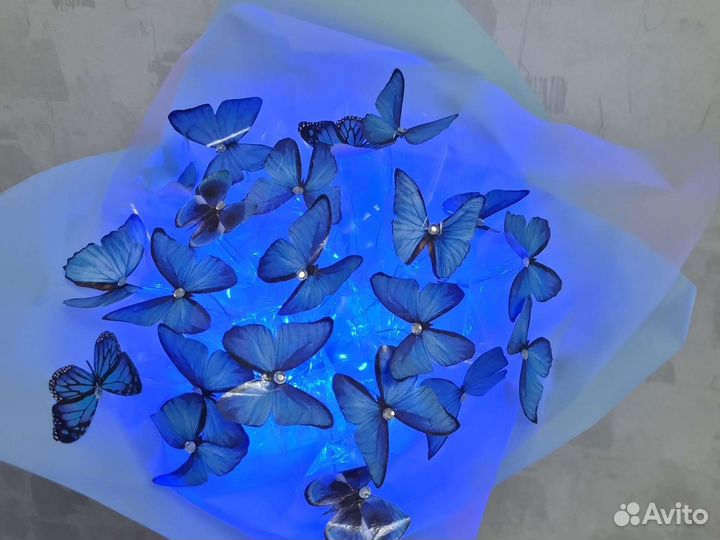 Бабочки светящиеся букет