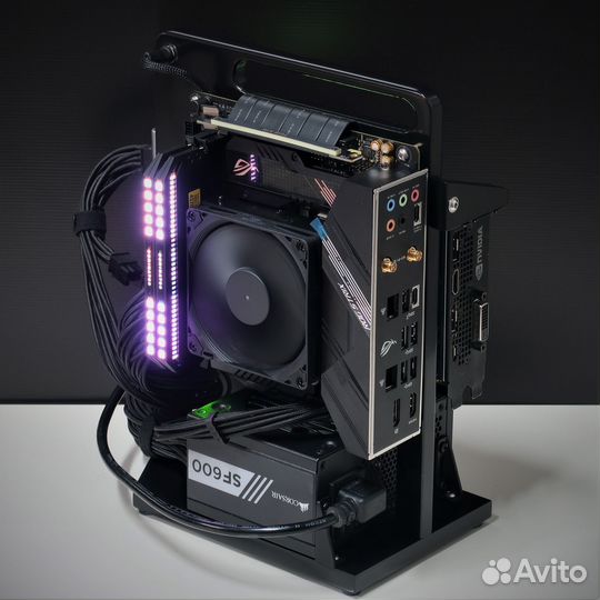 Эксклюзивный корпус мини компьютера из камня