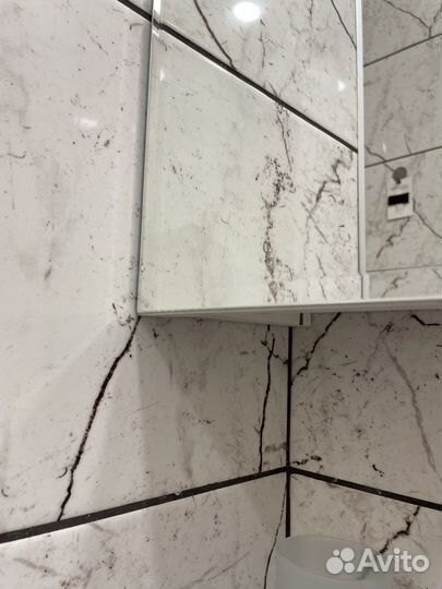 Шкаф-зеркало IKEA