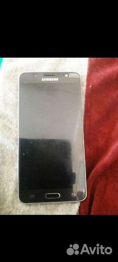 Телефон Samsung