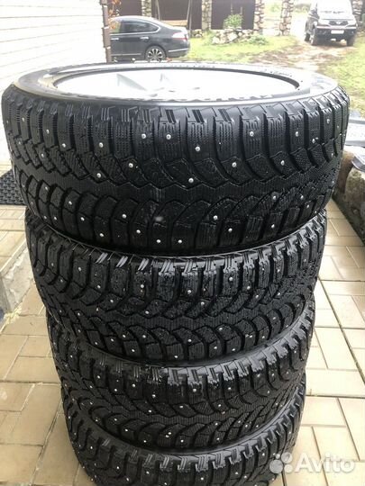 Bridgestone Blizzak Spike-01 205/55 R16 93