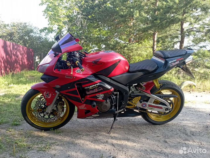 Honda cbr 600 rr