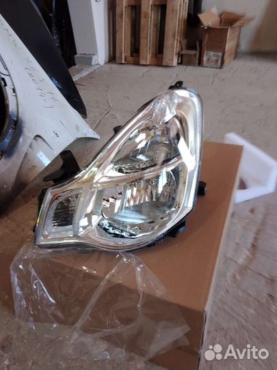 Левая фара nissan almera g15 новая