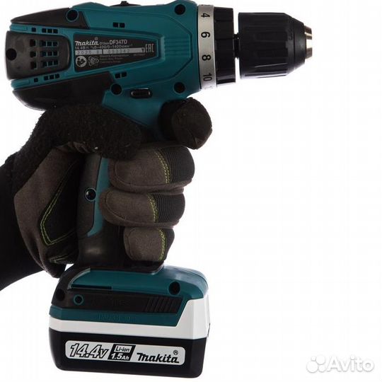 Аккумуляторная дрель-шуруповерт Makita DF347DWE