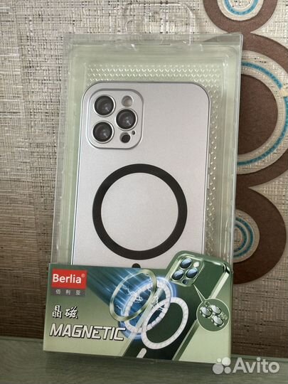 Чехол с алюминиевой рамкой на iPhone 12 pro