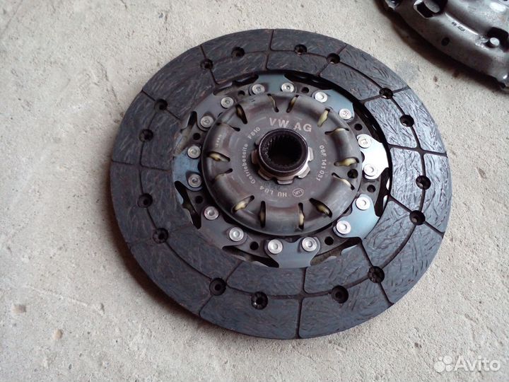 Сцепление Volkswagen Tiguan 1.4 2WD caxa 2016г