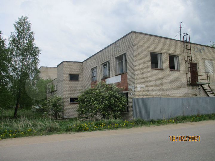 Здание, 991.7 м²