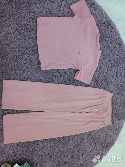 Джинсы. Кофта. Костюмы