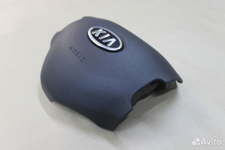 Рулевая накладка Kia Ceed