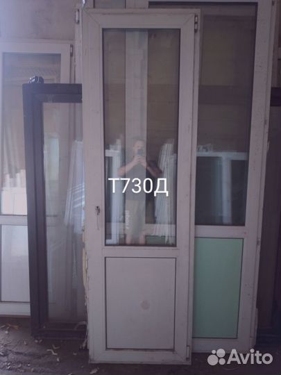 Дверь пластиковая Б/У 2210(в)х680(ш)