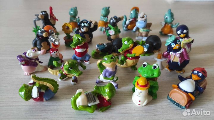 Игрушки из Киндер сюрприза 90-х разные серии