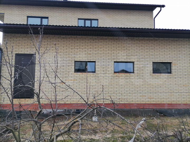 Коттедж 339,7 м² на участке 18 сот.