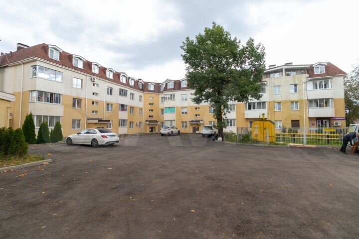 2-к. квартира, 40 м², 1/4 эт.