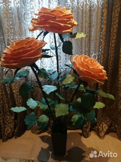 Ростовые цветы-светильники