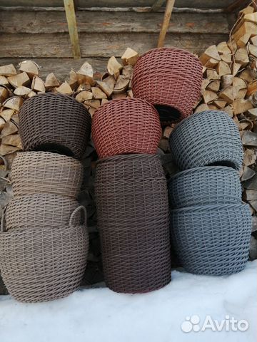 Кашпо из искусственного ротанга