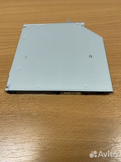 Оптический внутренний привод для ноутбука