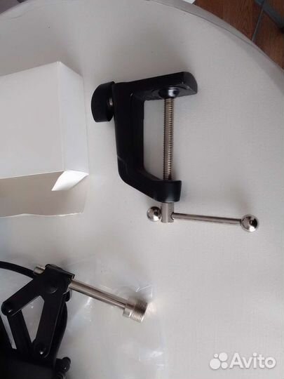 Новая стойка-пантограф Alctron MA601