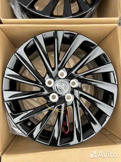 Новые Камрики Toyota R17 5-114.3