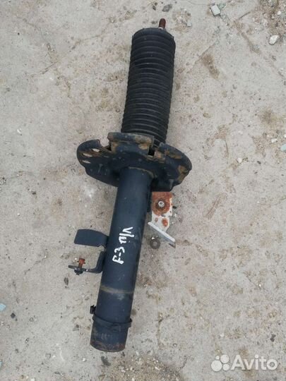 Амортизатор передний Форд Фокус 3