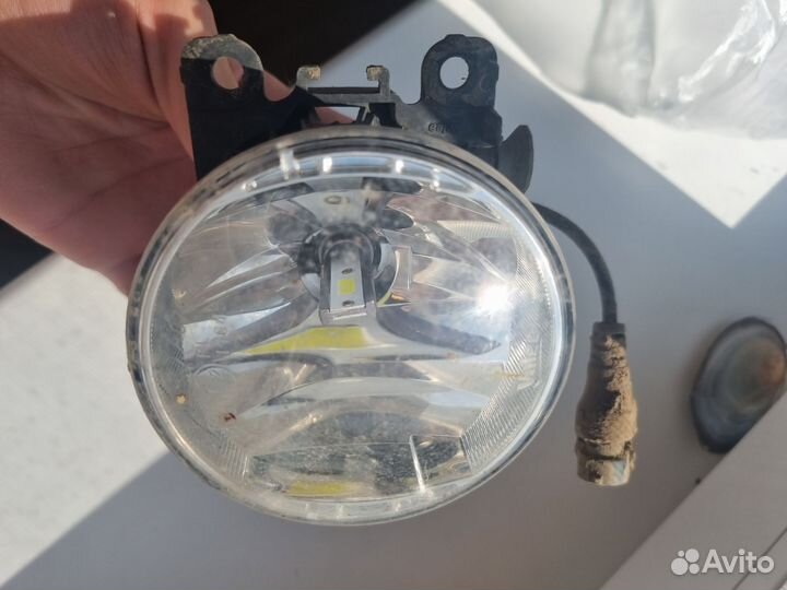 Штатные противотуманные фары LADA Vesta