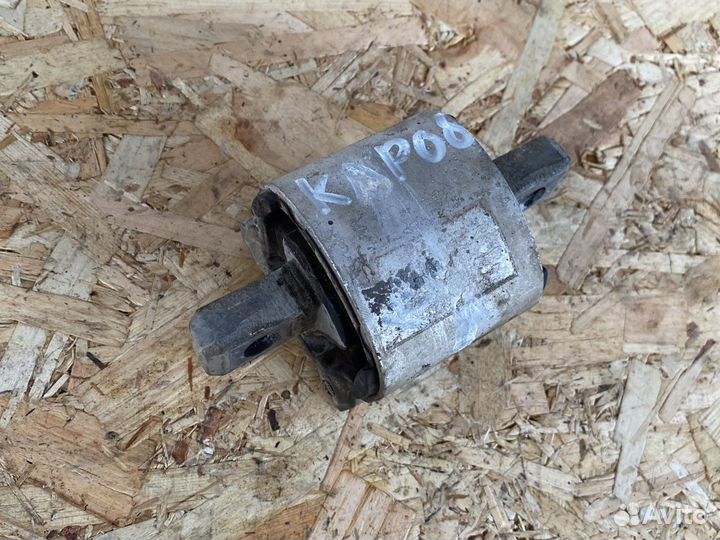 Подушка АКПП Мерседес w216