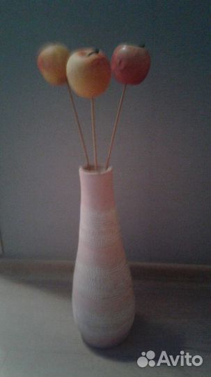 Ваза с яблоками