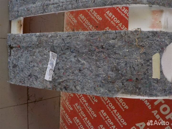 Наполнитель пола передний правый Renault Duster