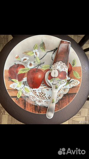 Тарелка под торт с лопаткой