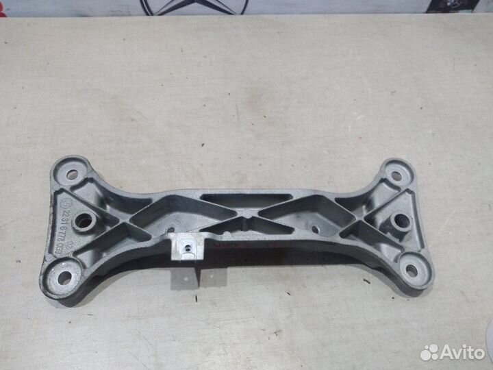 Кронштейн кпп Bmw X1 E84 N46B20BD 2012